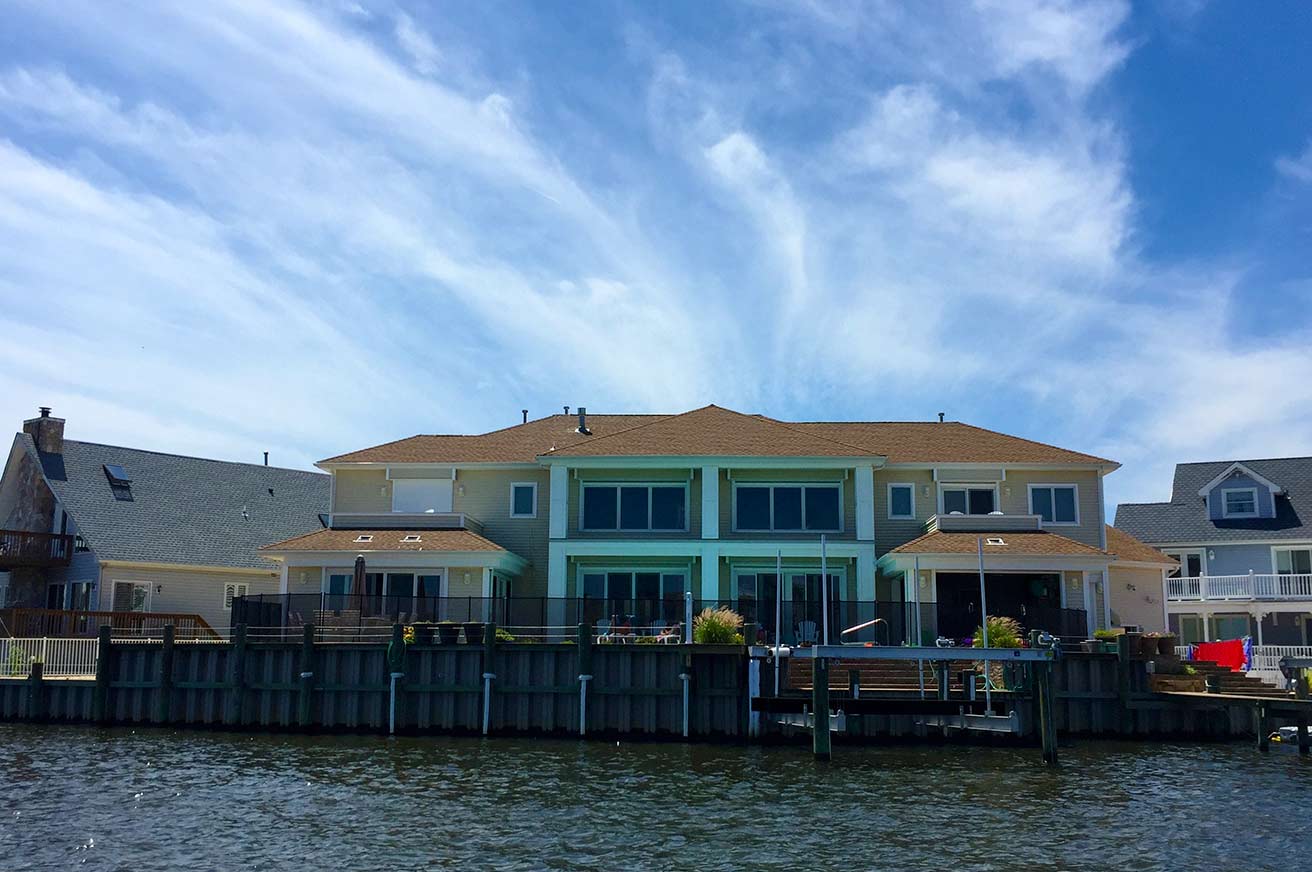 Brick Waterfront Residence