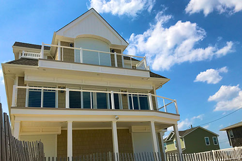 Choosing the right design + build firm for your waterfront home
